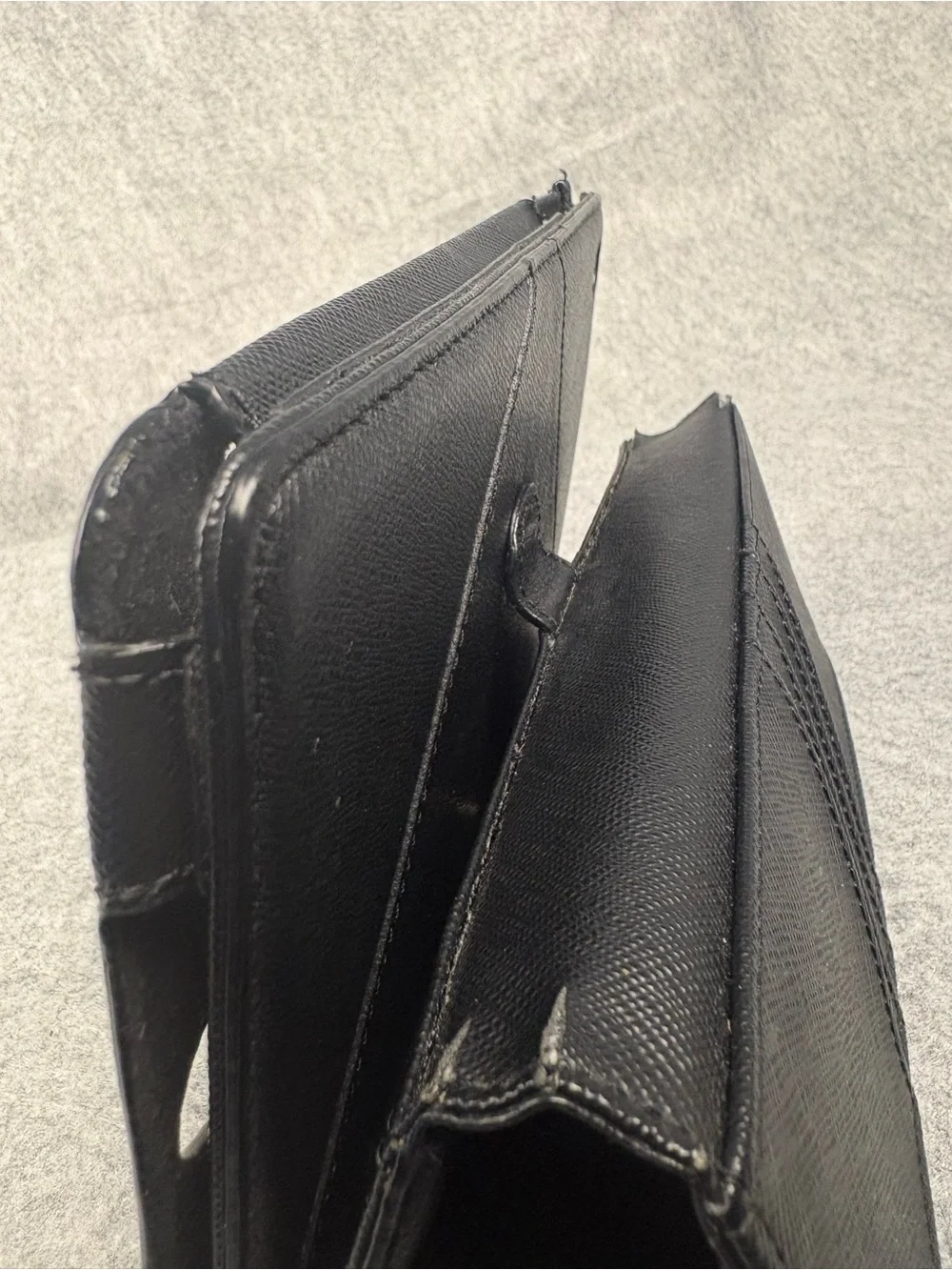 Michael Kors Black Saffiano Leather 9.7” iPad Folio Wallet Organizer